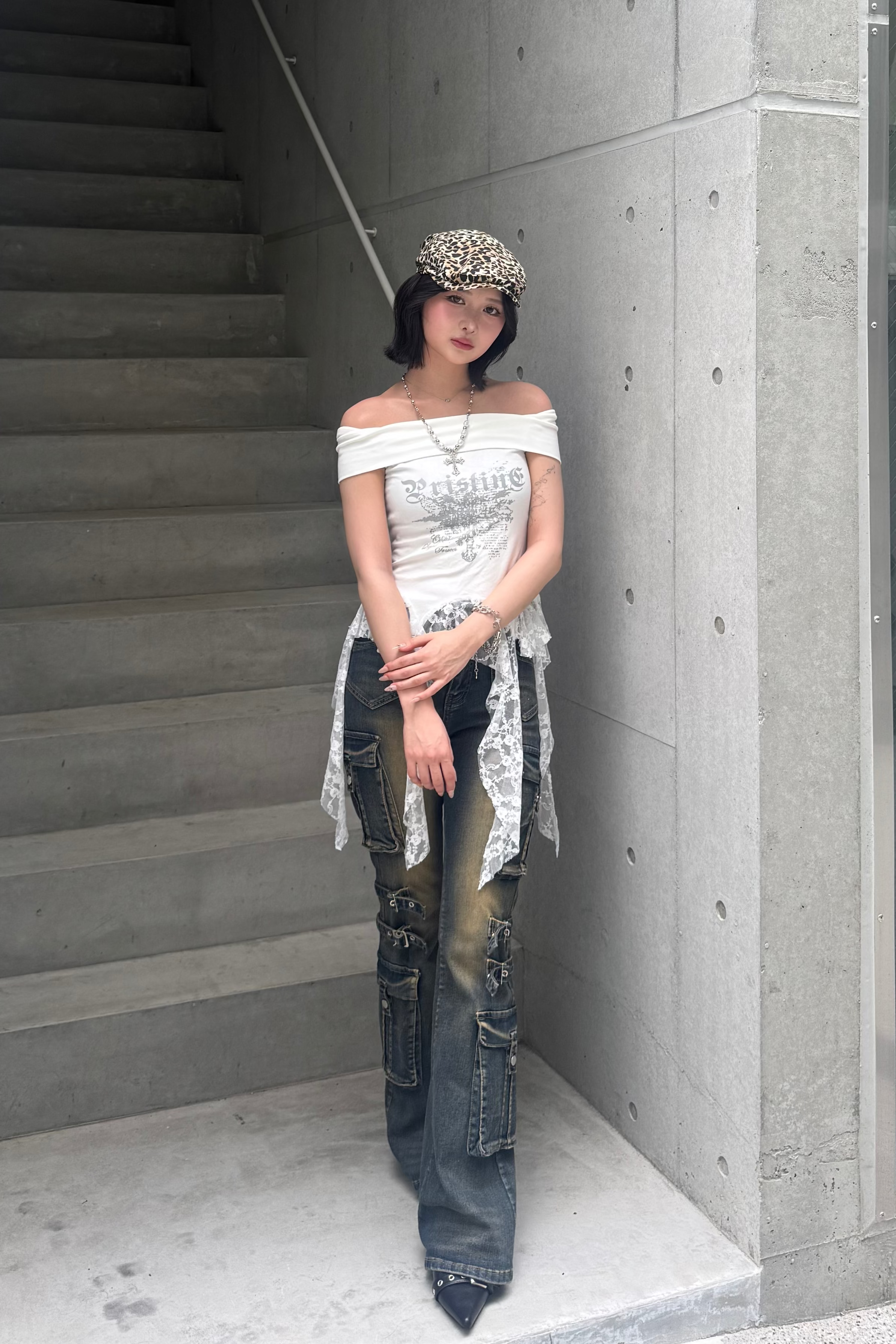 wash design belt flare pants ZC19275