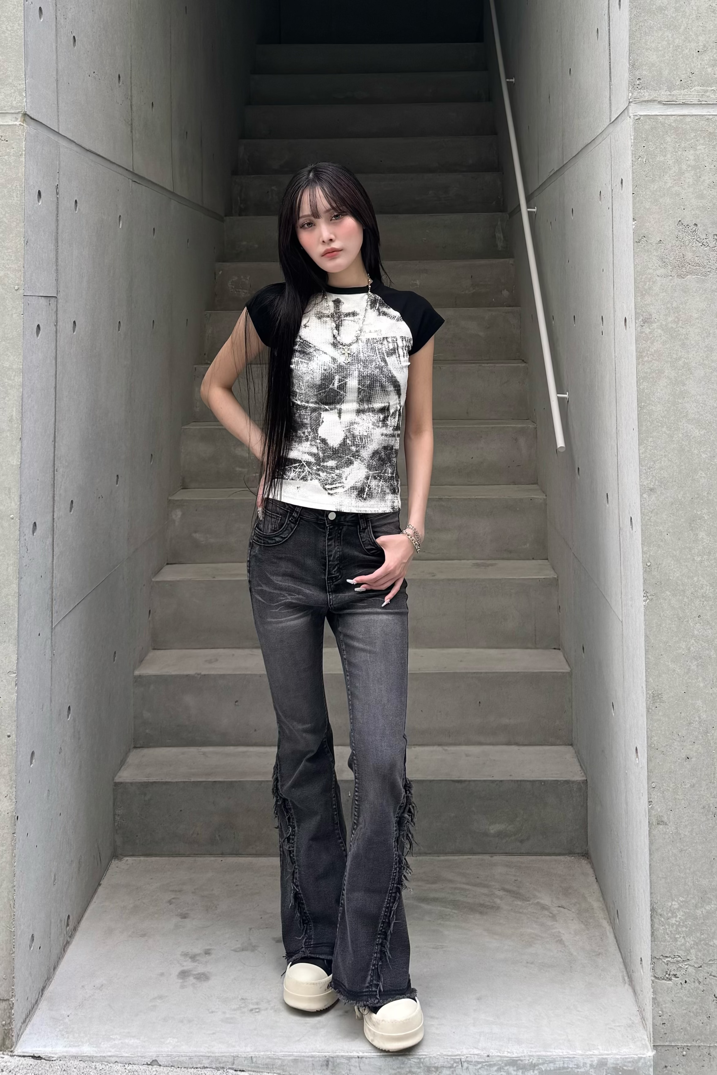Washed Stretch Fringe Denim ZC19300