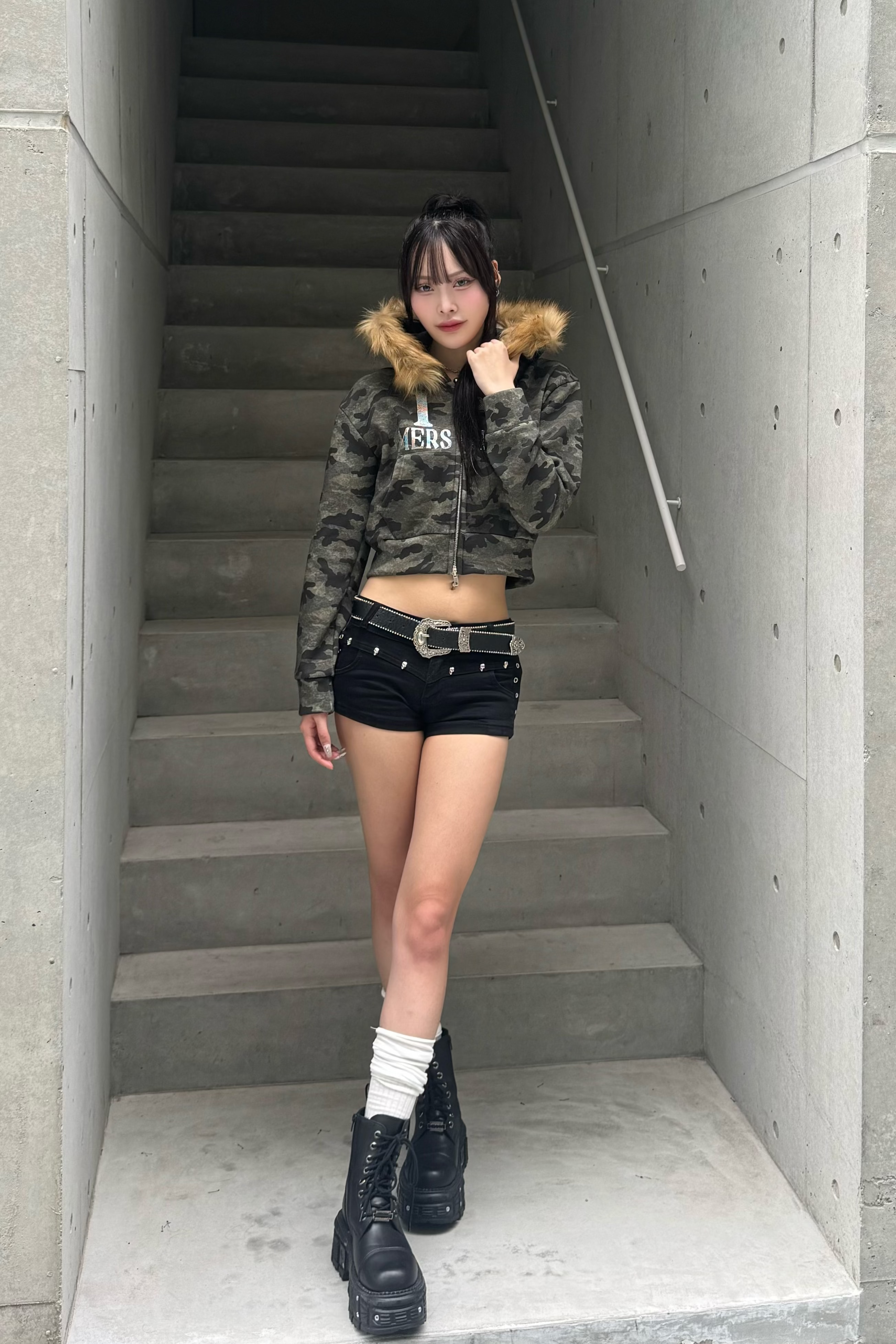 skull studs short pants ZC19411