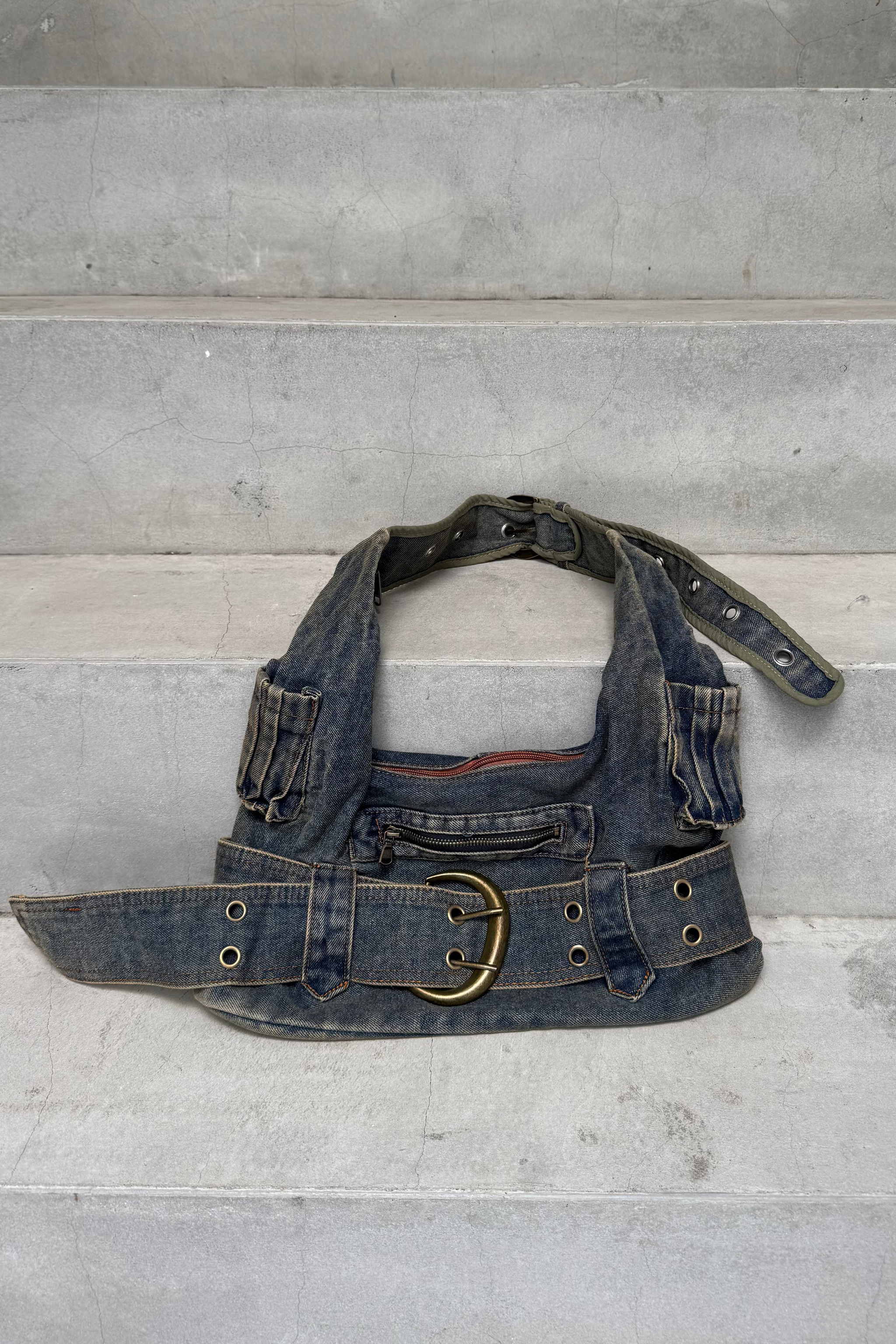 Double buckle shoulder bag ZC40084