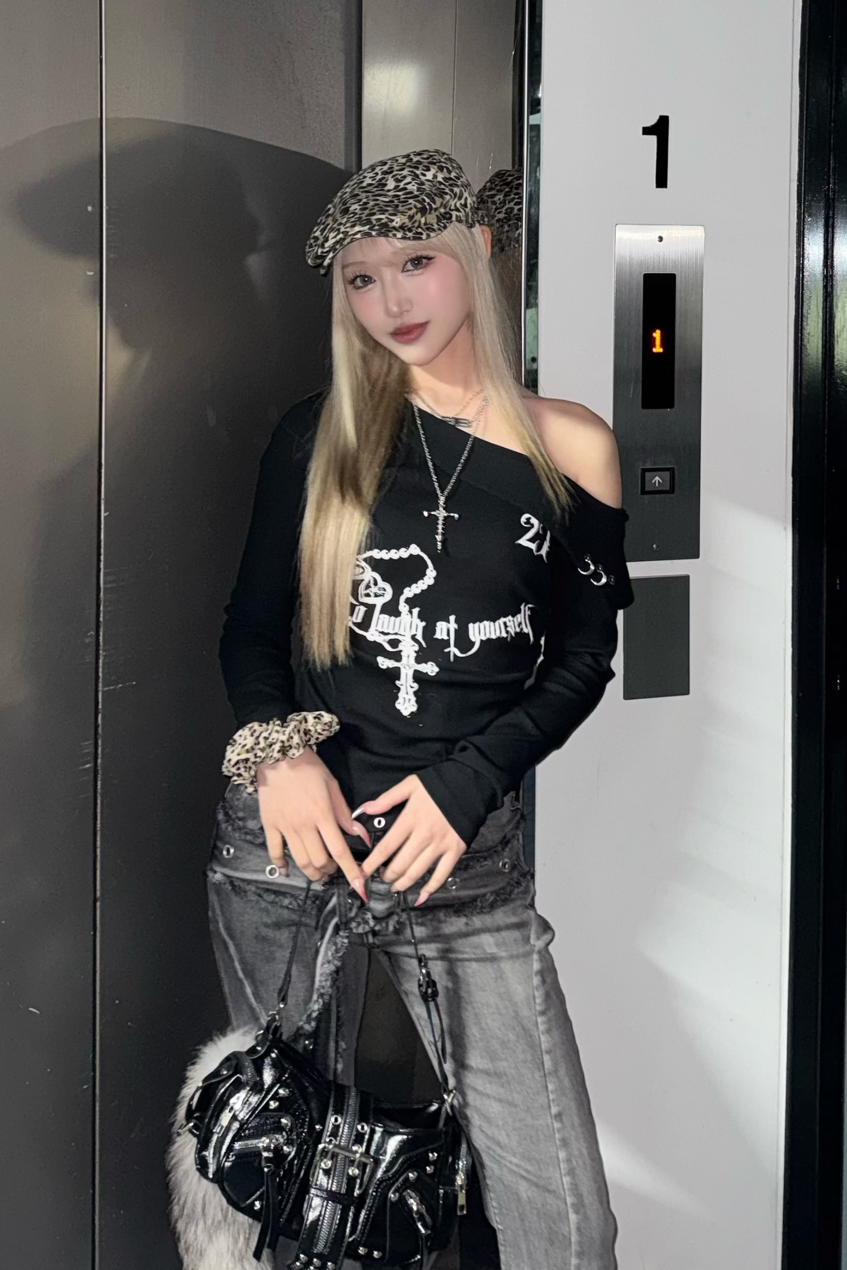 static cross one shoulder ZC21222