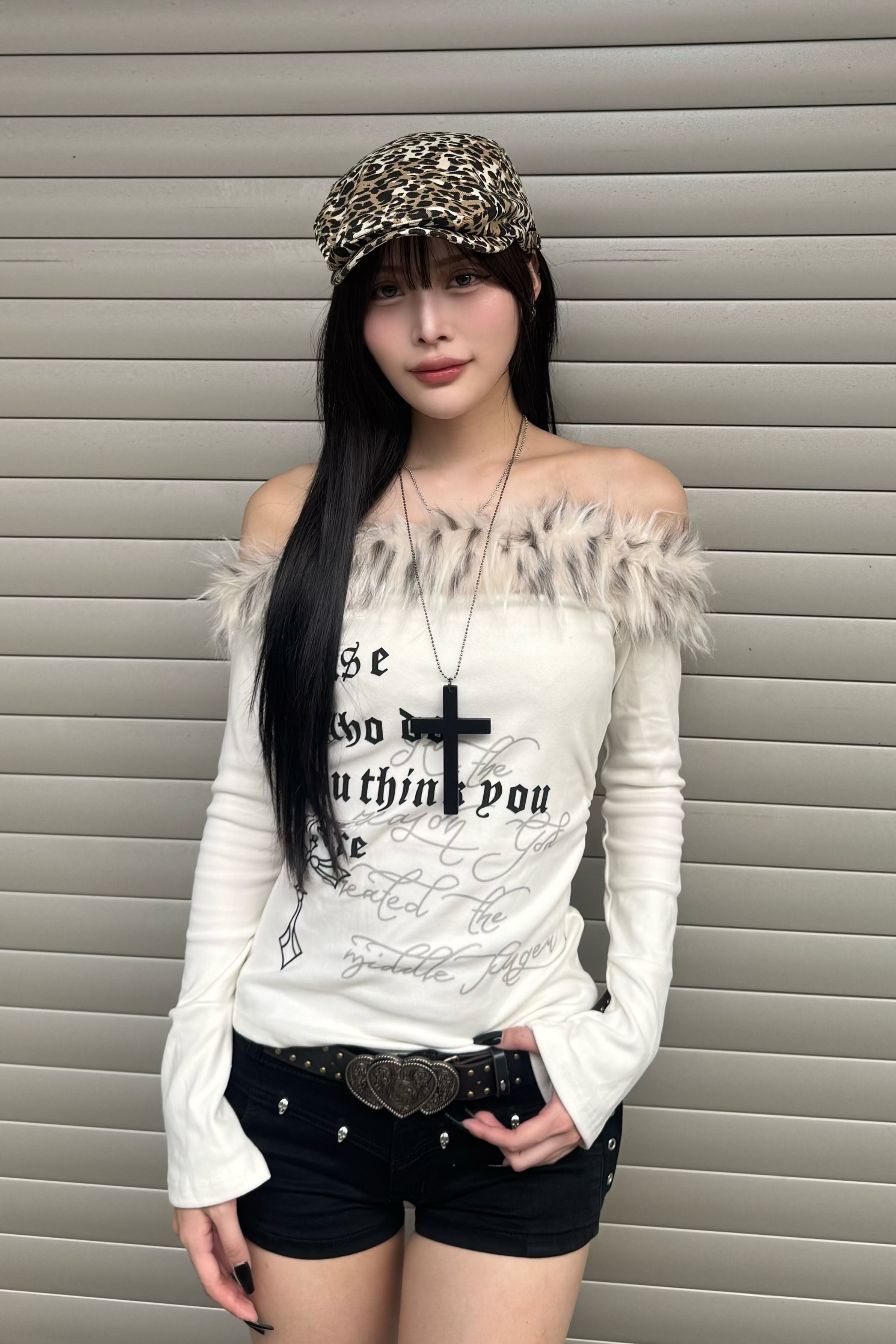 baby gothic fur off-shoulder ZC21026