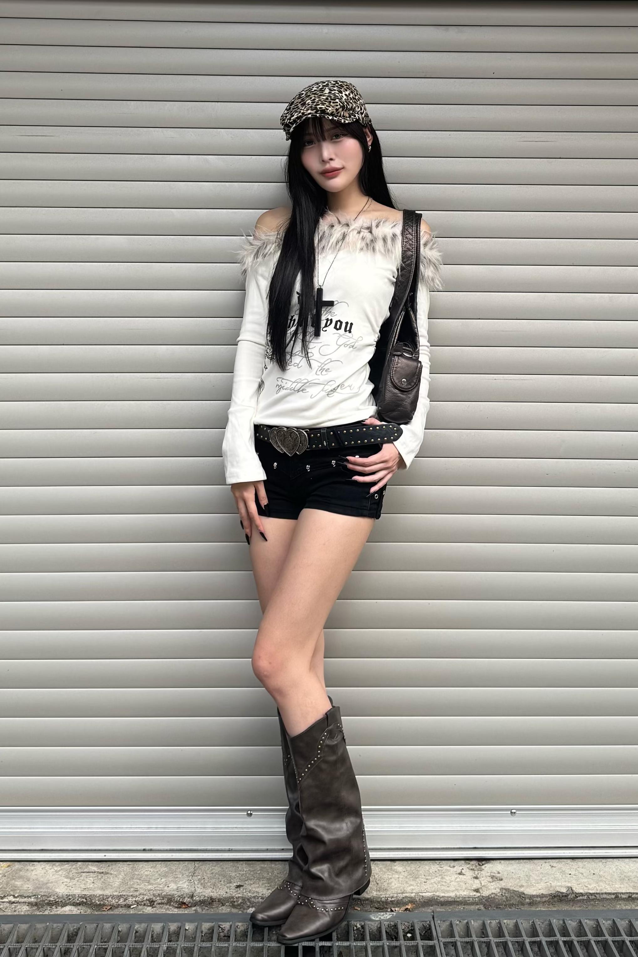 baby gothic fur off-shoulder ZC21026