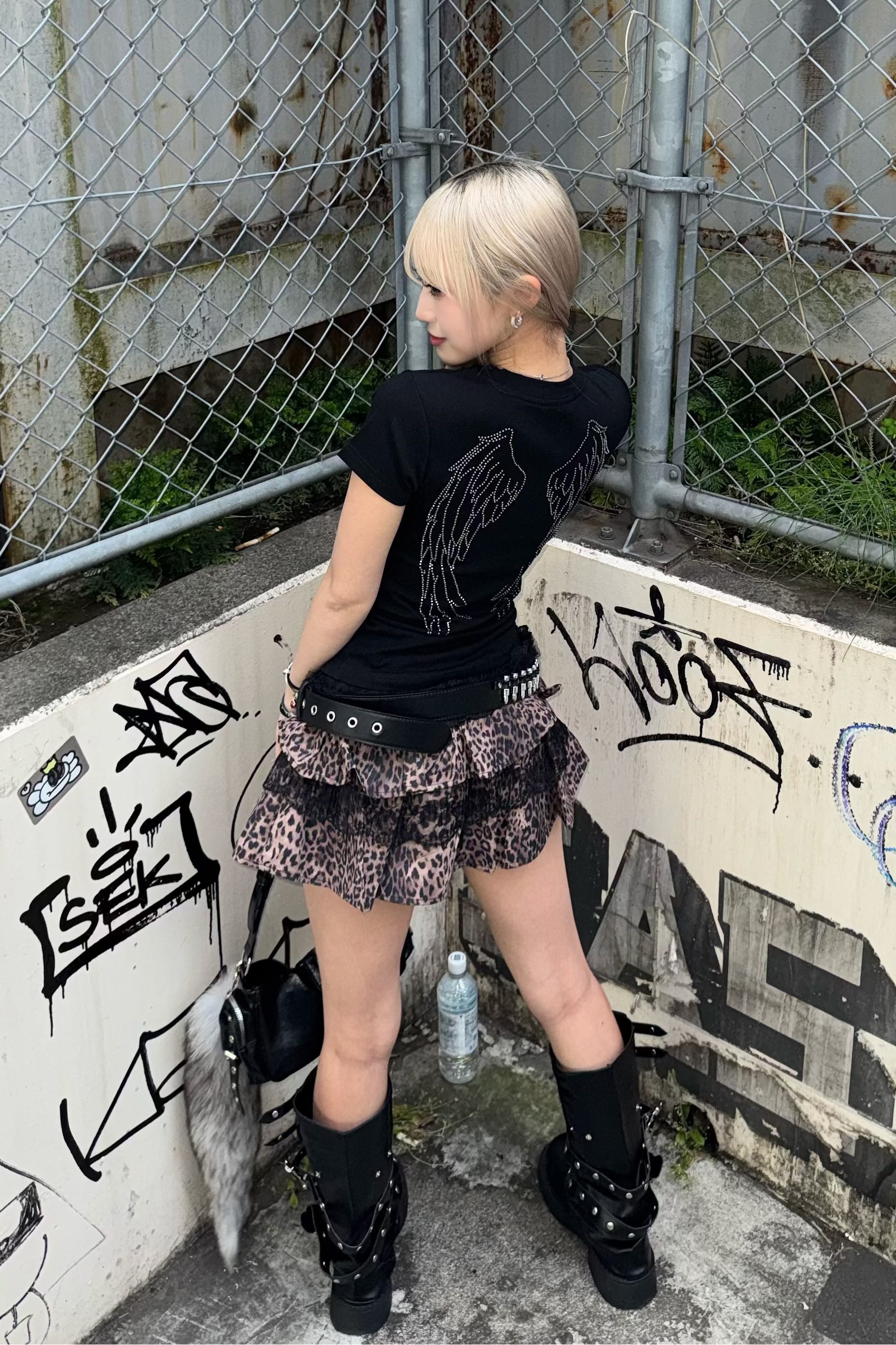 back feather kirakira Tshirt ZC21296