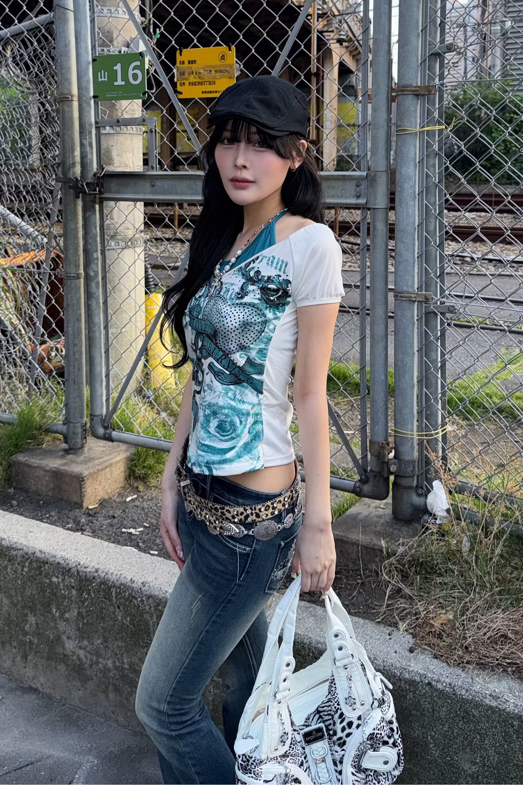 layered graphic tee ZC21307