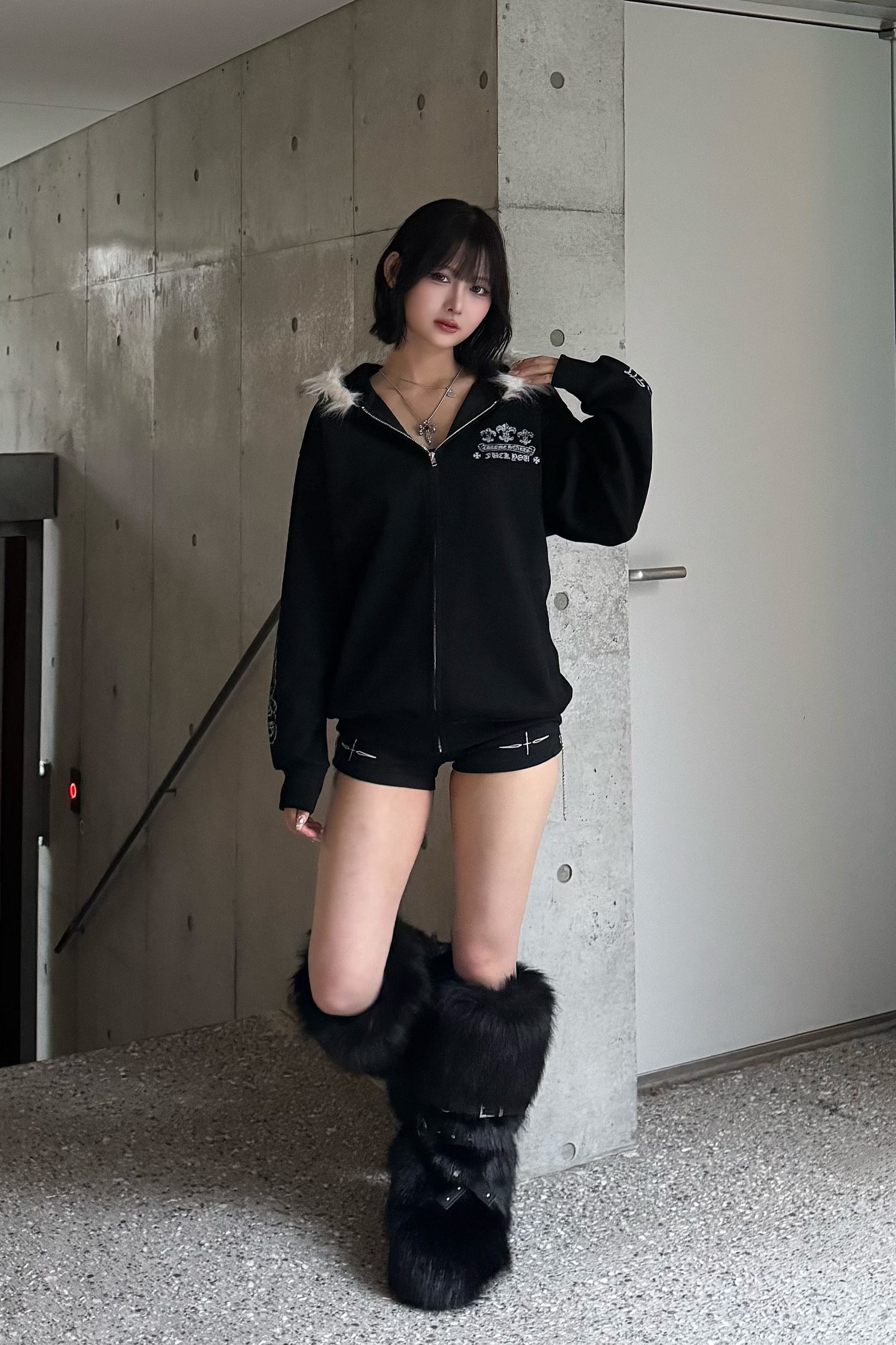 cross design fur zip ZC21033