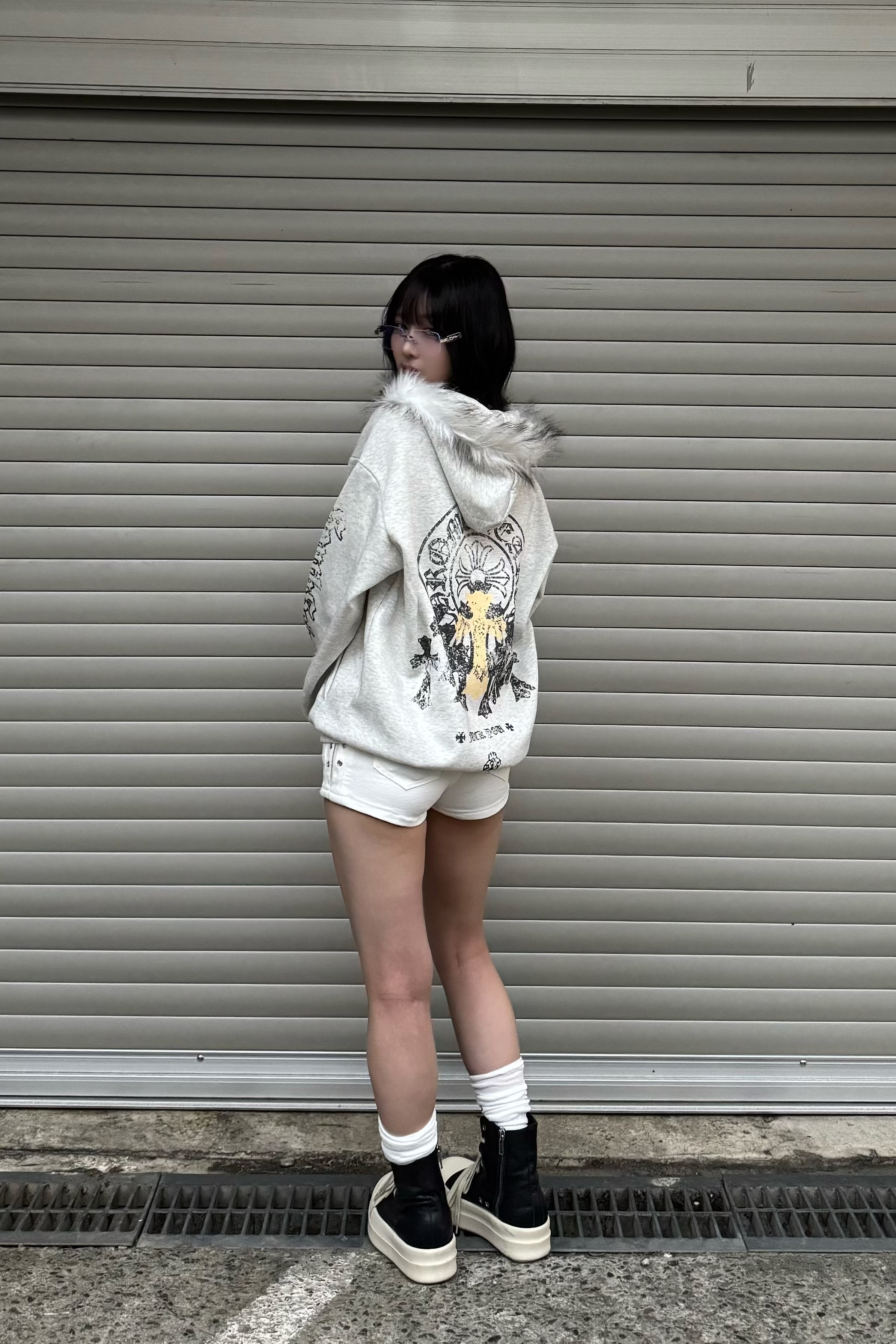 cross design fur zip ZC21033