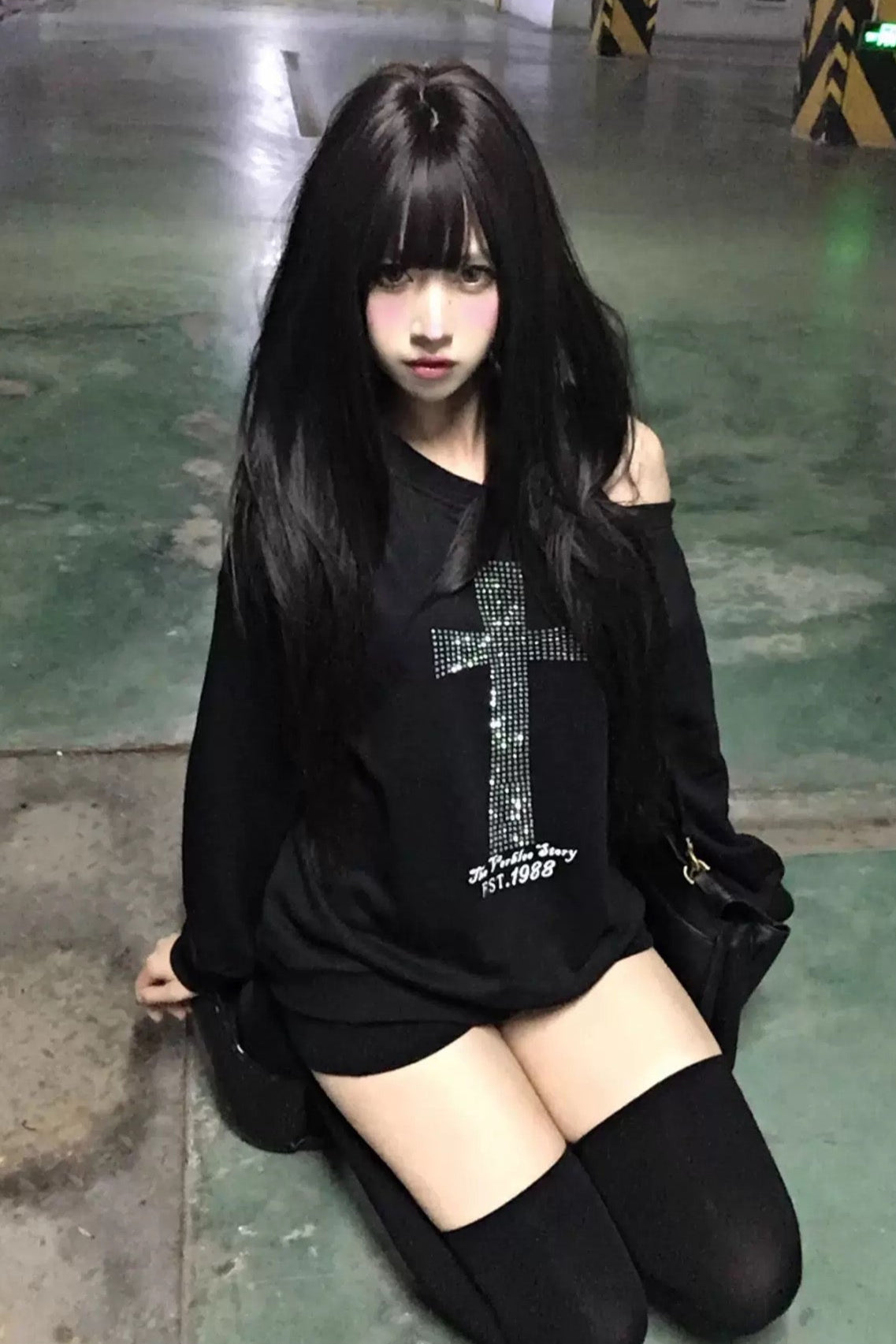 kirakira stone cross sweat ZC21108