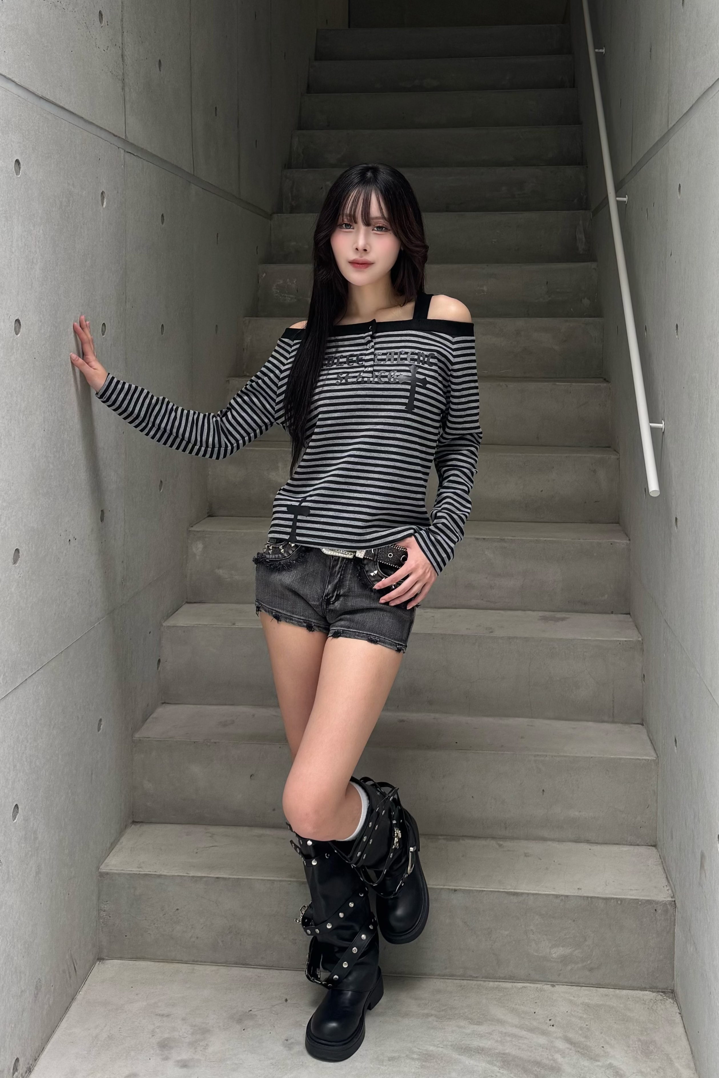 offshoulder boarder long sleeve ZC20951