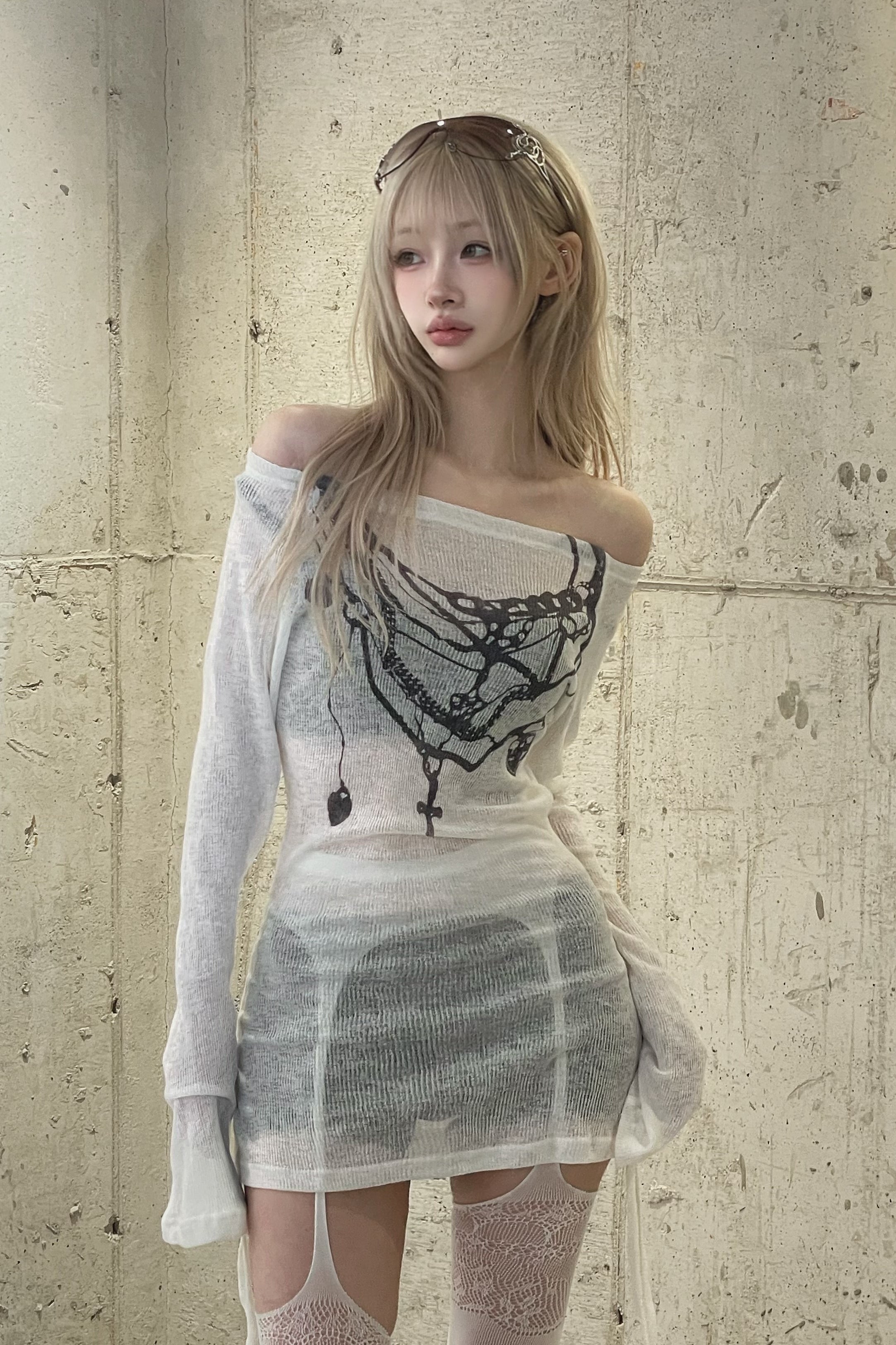 オフショルダーシアーデザインニット ZC20779