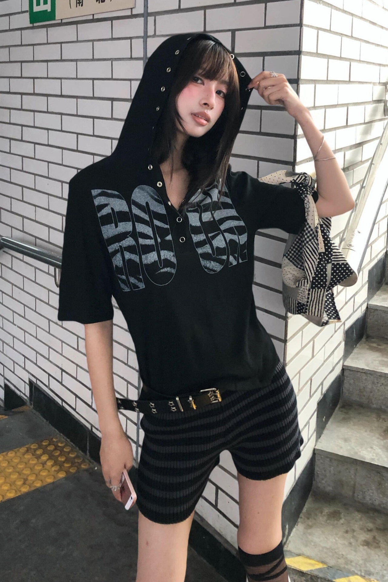 half graphic logo hoodie ZC21335