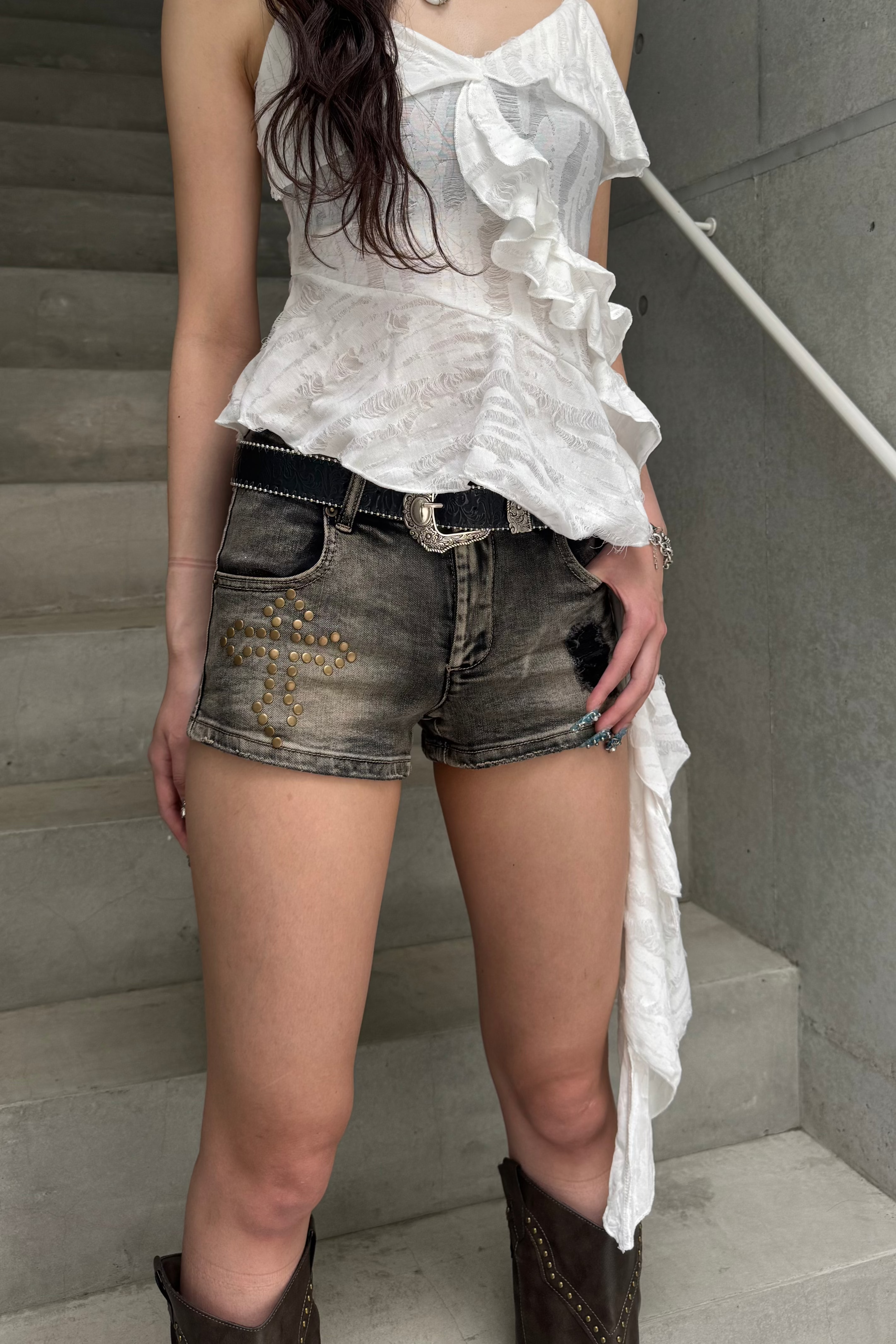 cross studs short pants ZC19297