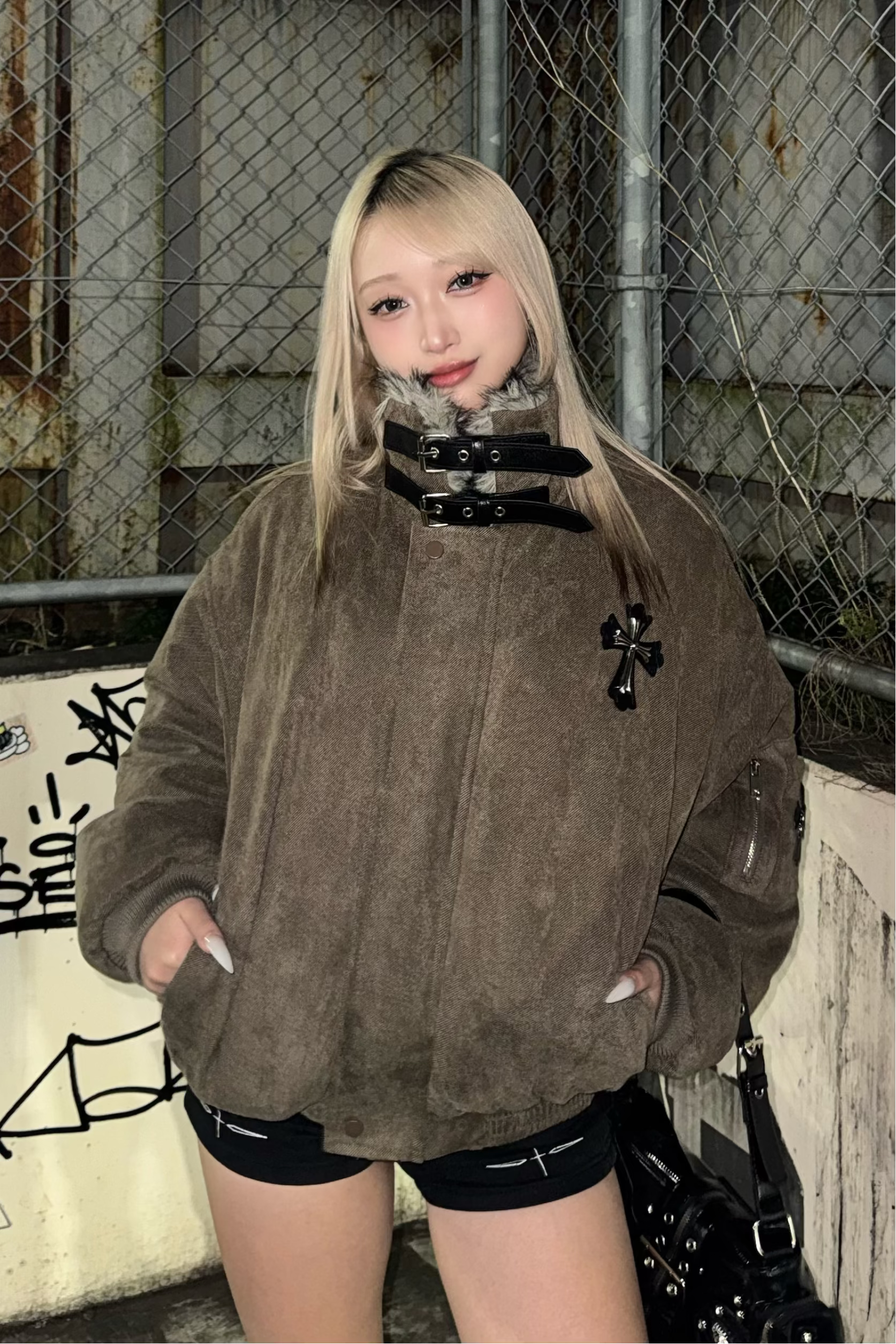 Cross patch fur collar blouson ZC30101