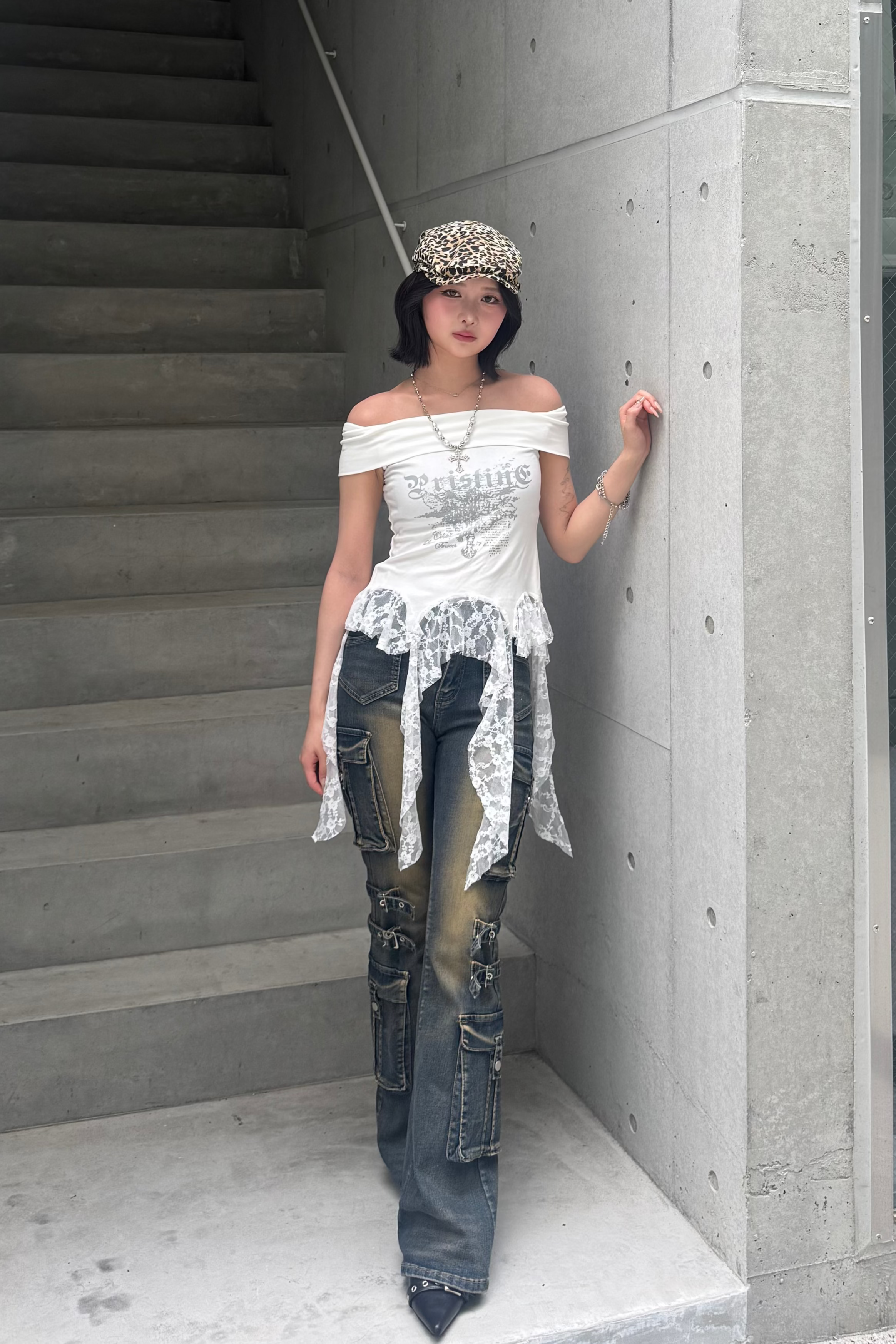 wash design belt flare pants ZC19275