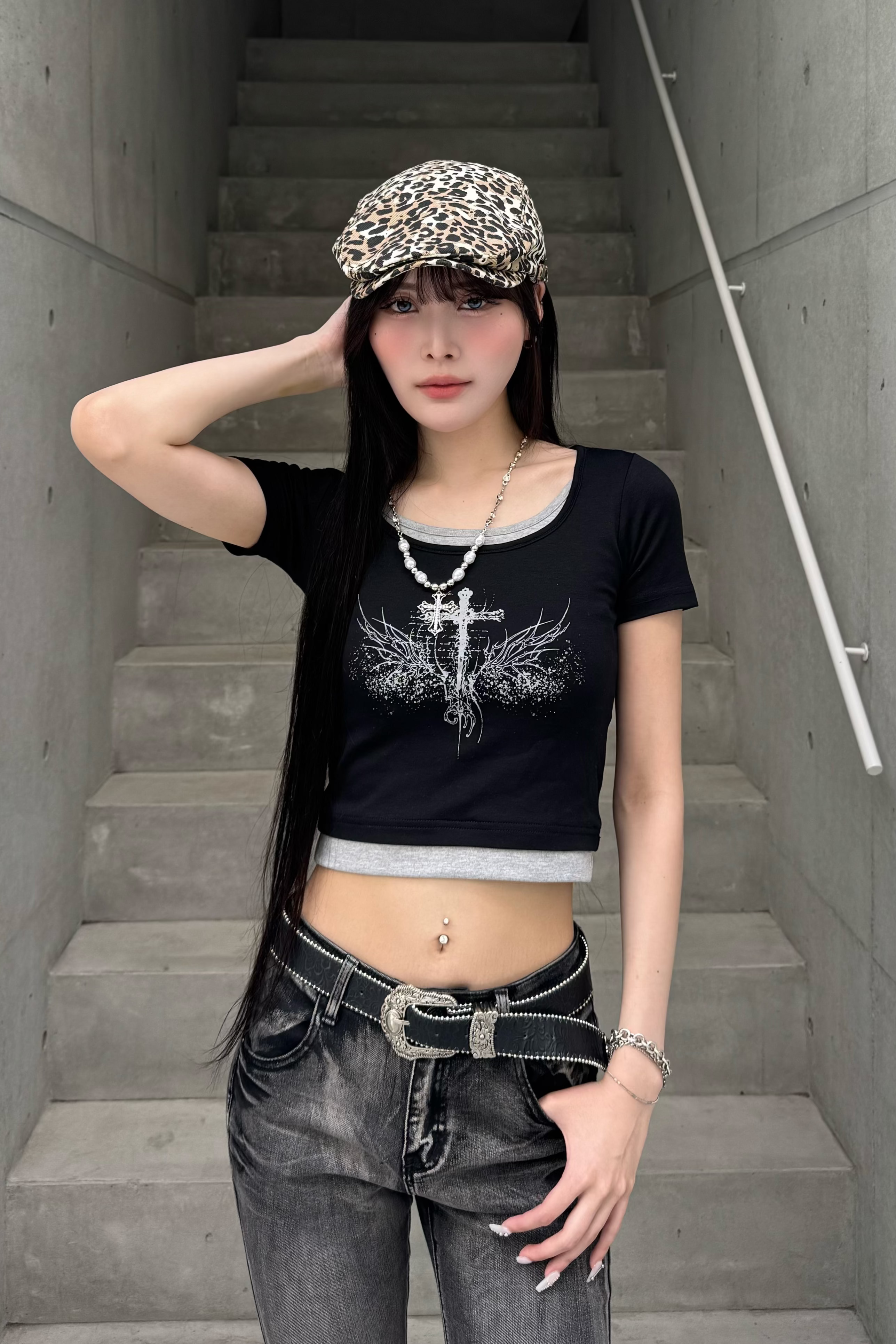クロスデザインクロップドTシャツ ZC20940