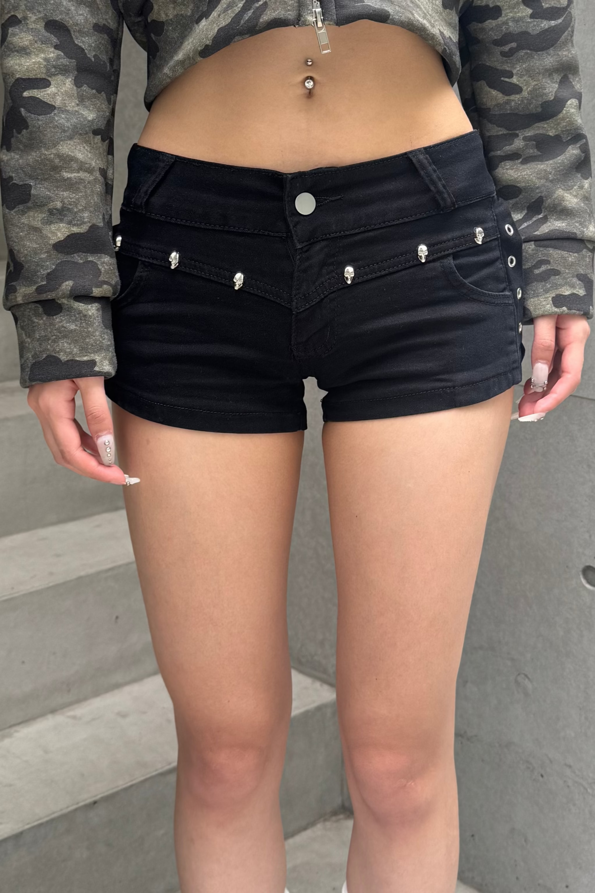 skull studs short pants ZC19314