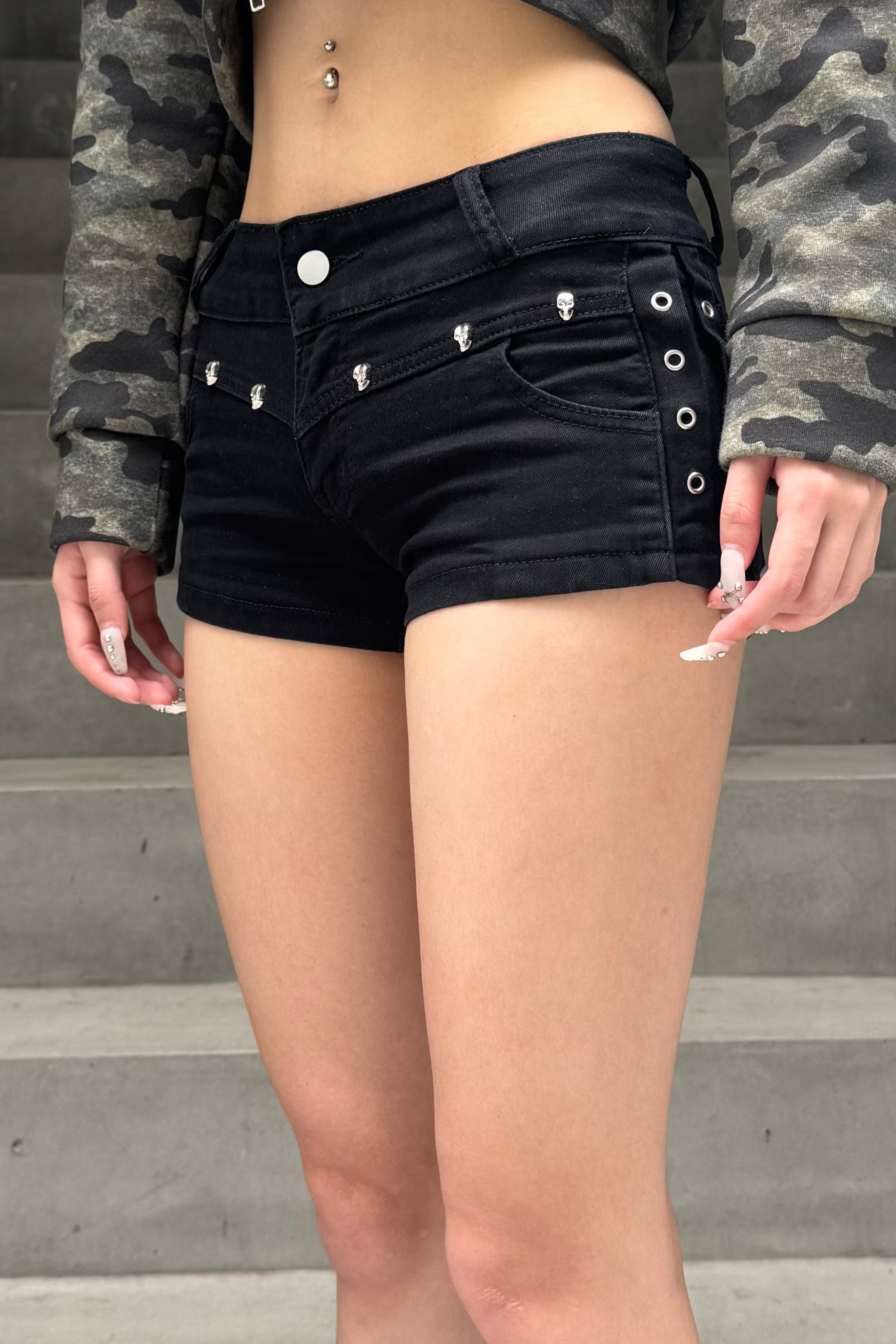 skull studs short pants ZC19314