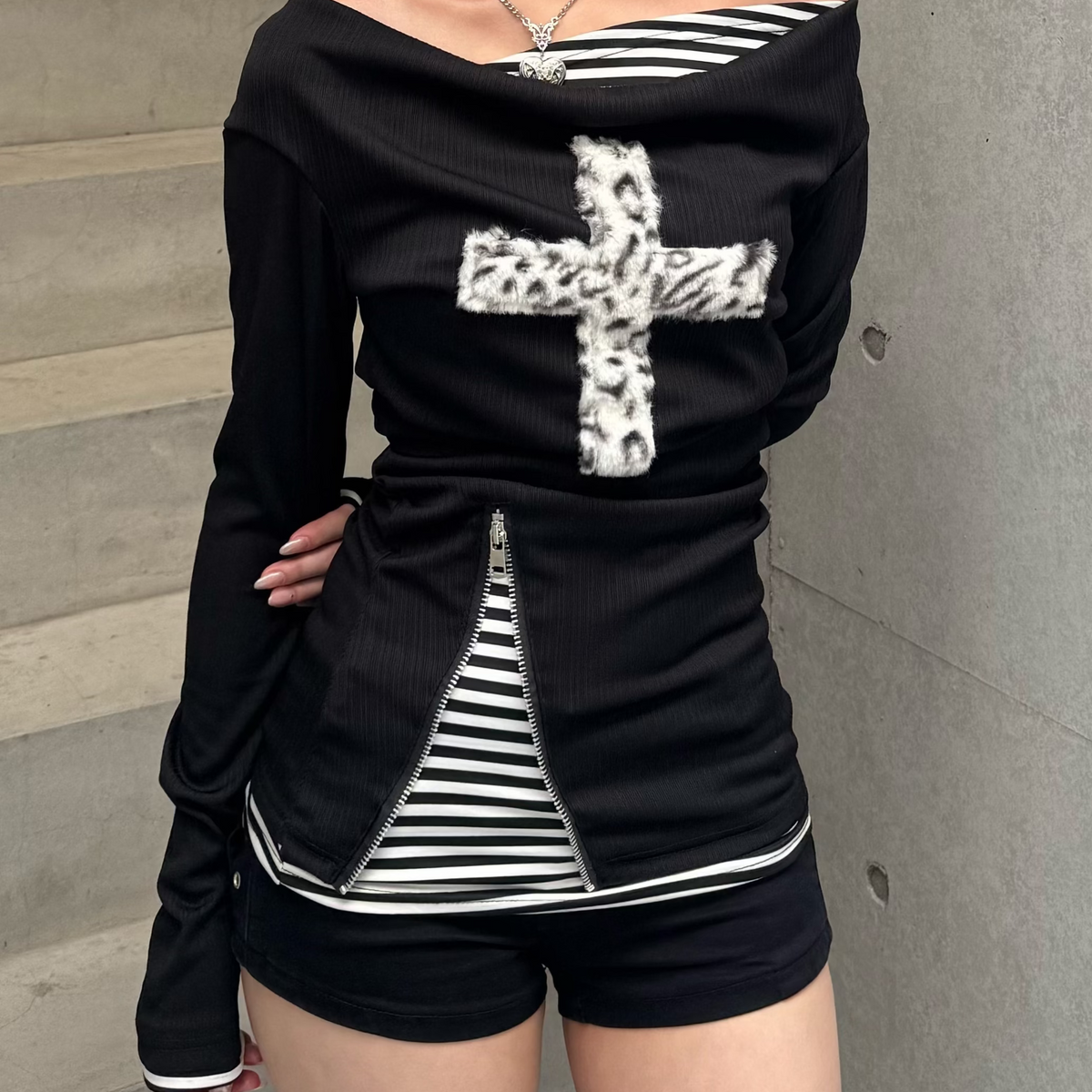 fuwafuwa zip layered top ZC20947