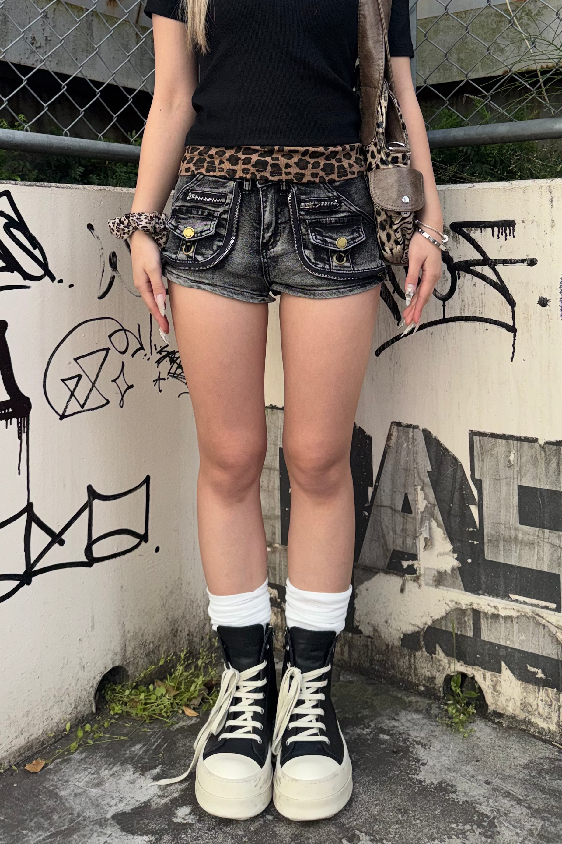 wash design short pants ZC19425