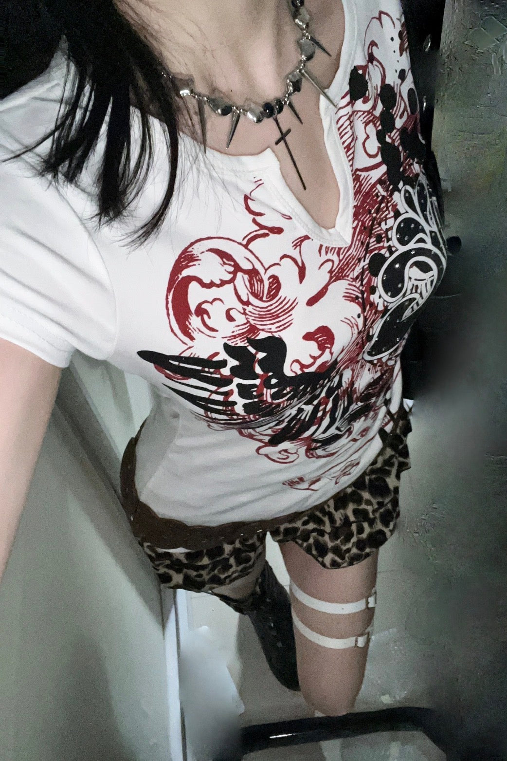 rock v-cut Tshirt ZC21278