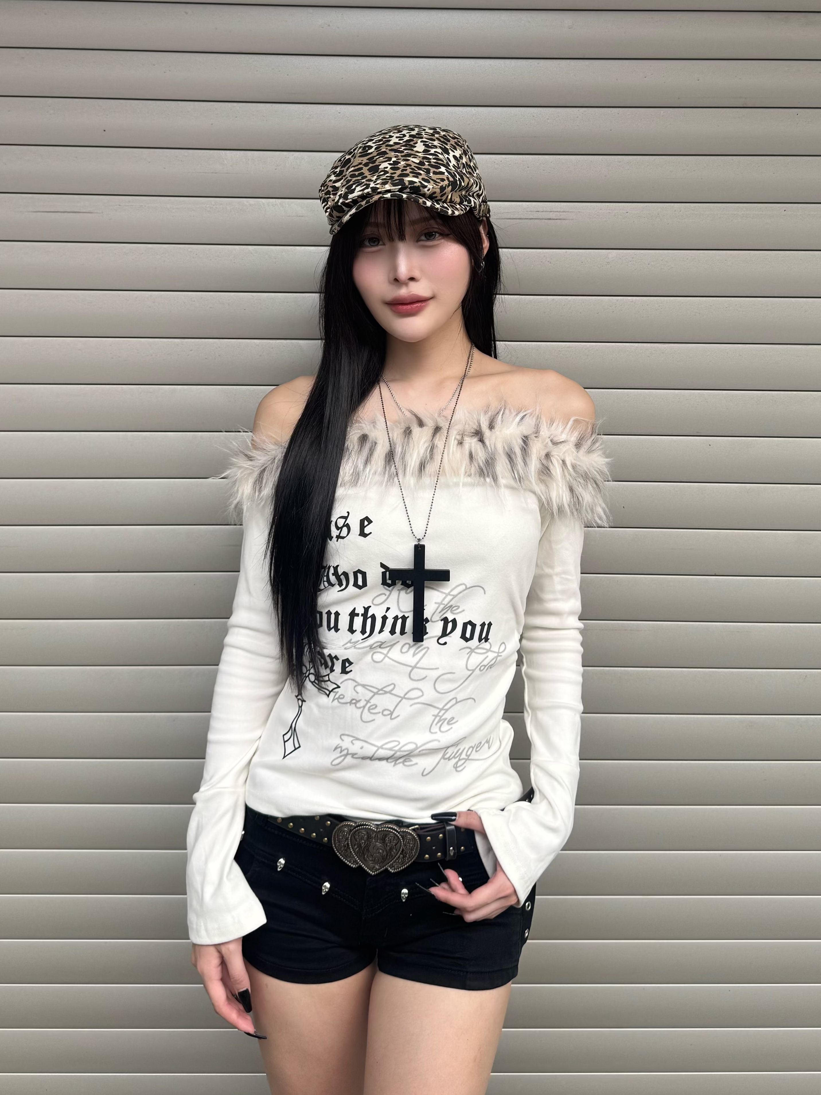 baby gothic fur off-shoulder ZC21026