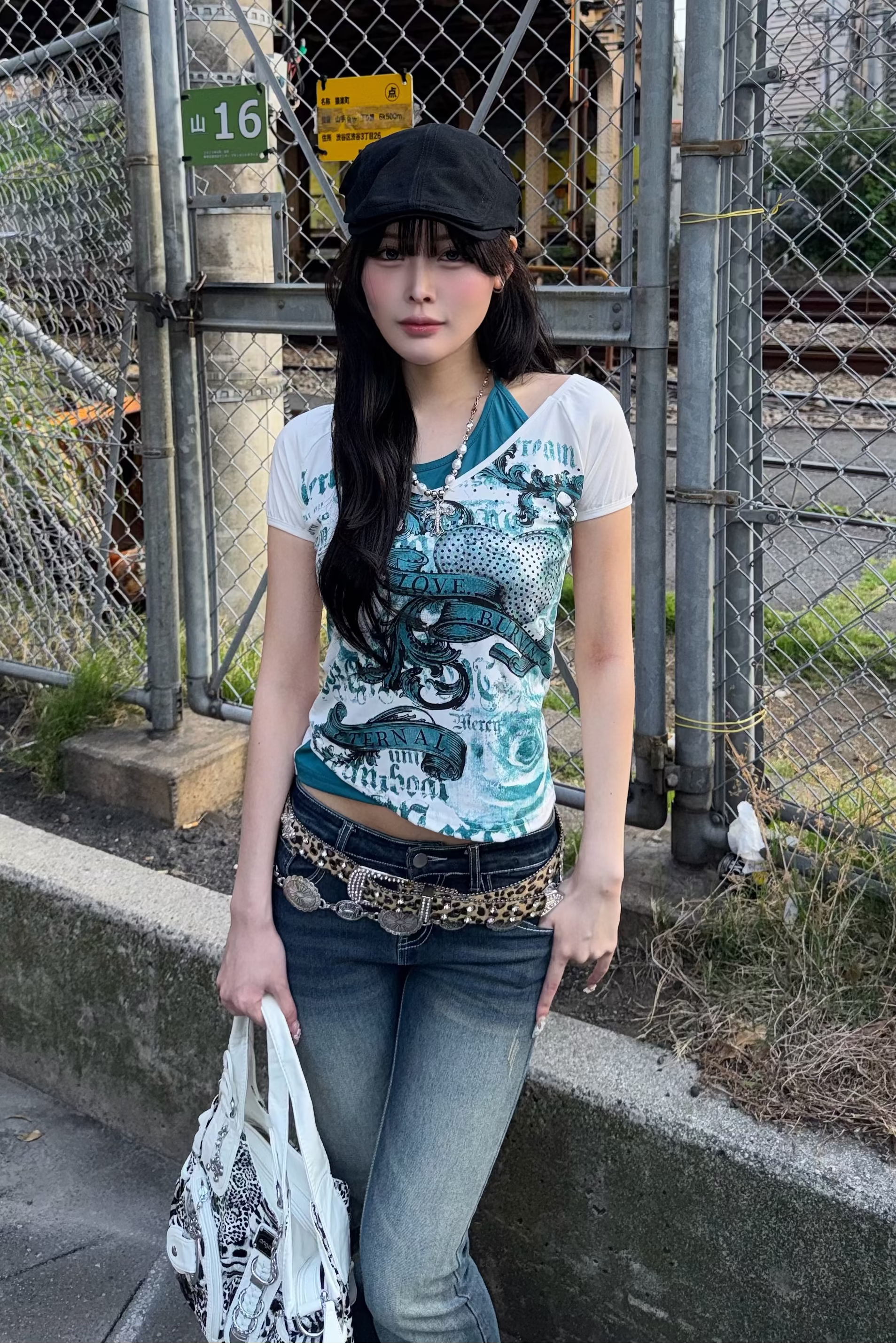 layered graphic tee ZC21307