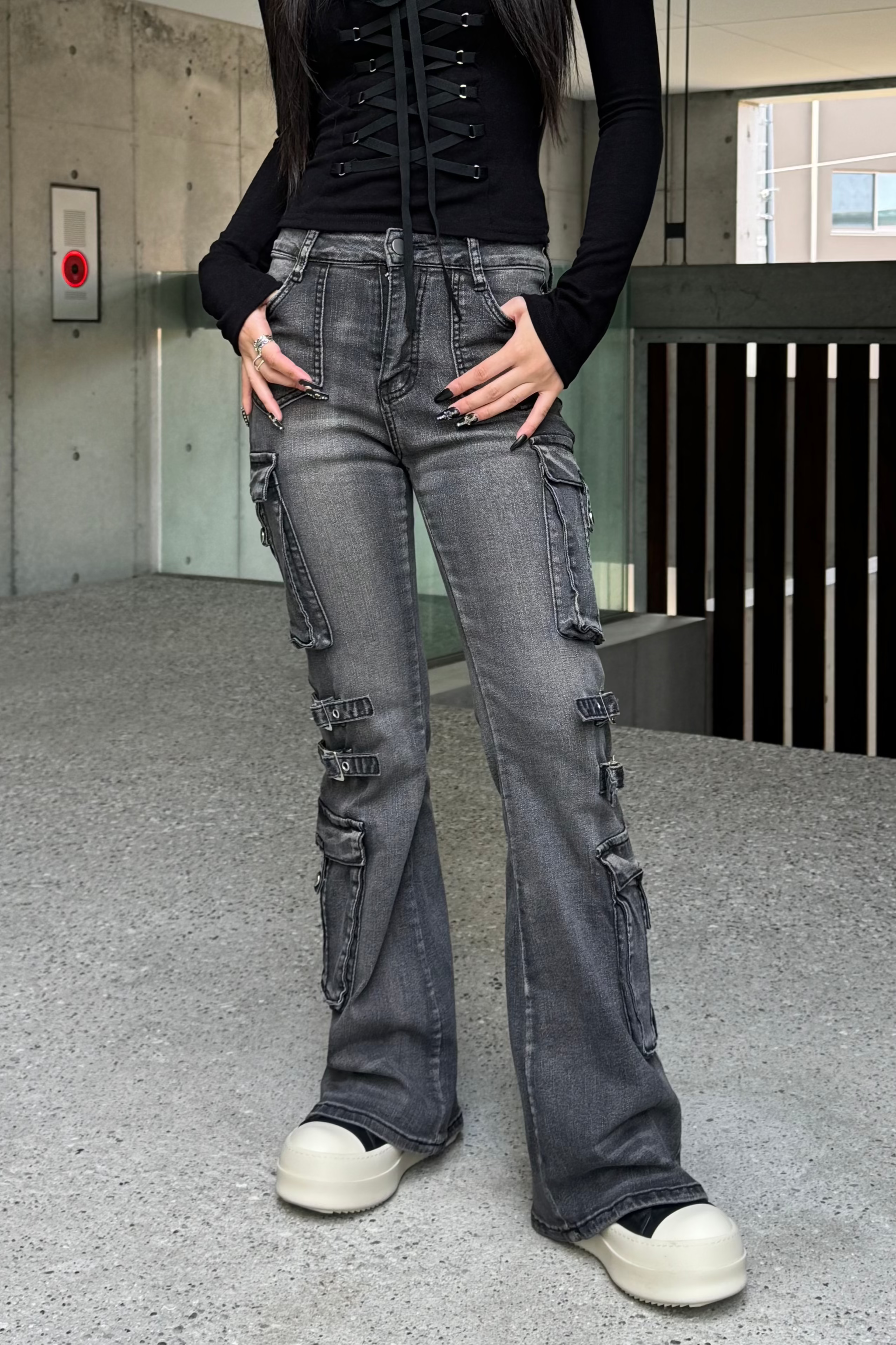 wash design belt flare pants ZC19275