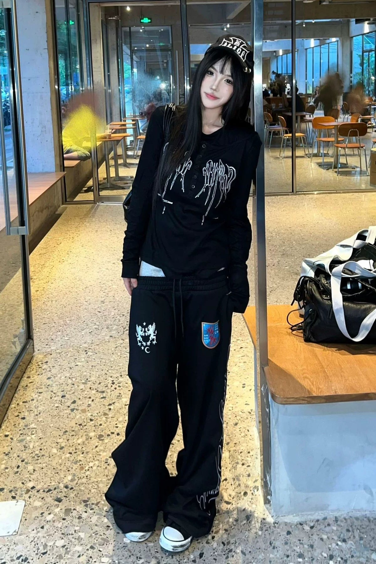 ダークグラフィックロングTシャツ ZC20046