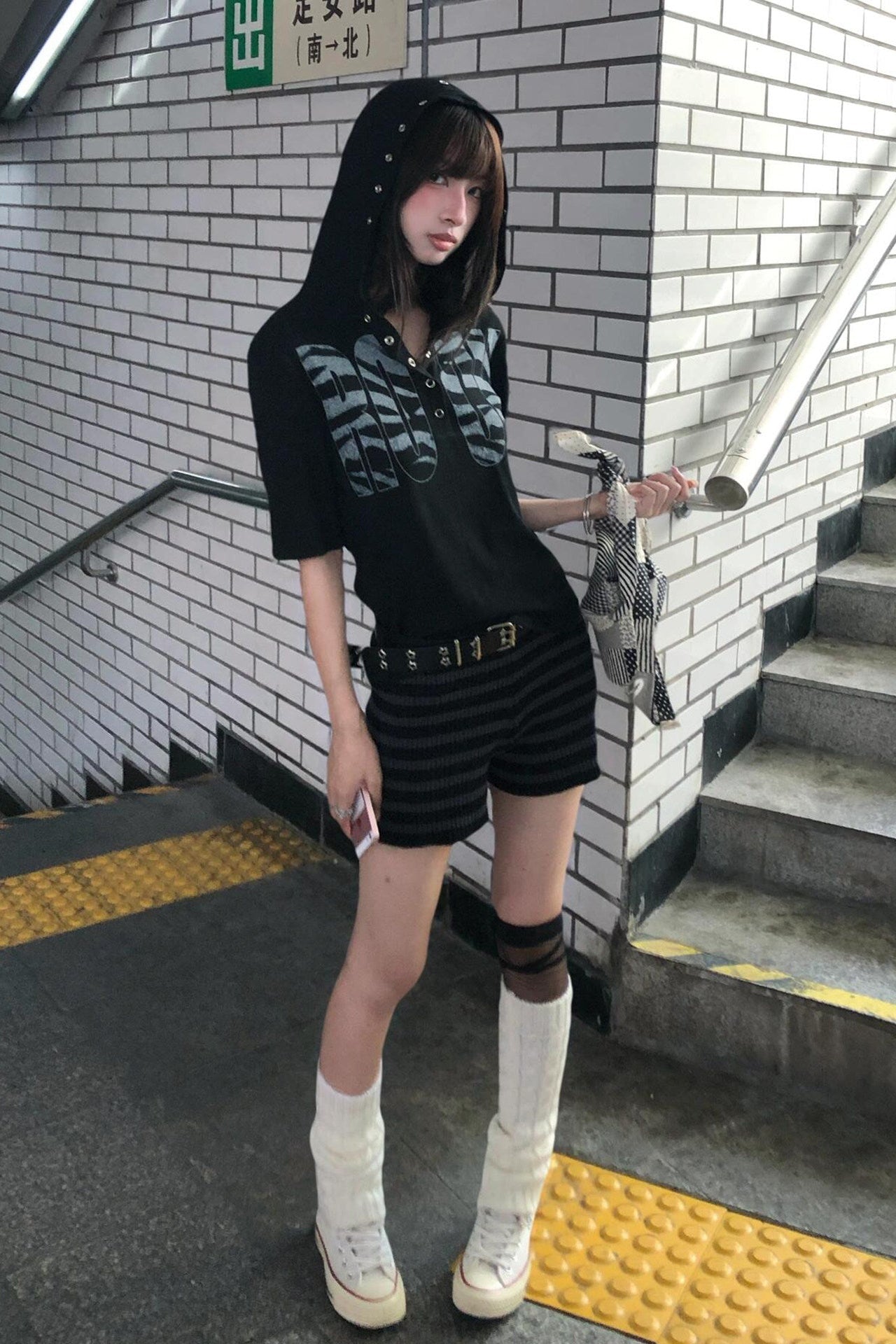 half graphic logo hoodie ZC21335